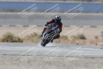 media/Oct-02-2025-Racers Edge (Thu) [[2c91cb6ab3]]/3-B Group/Session 2-Turn 14 (11am)/